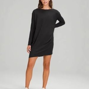 NWT LULULEMON Firm price 
Back In Action Long Sleeve Dress black size 4